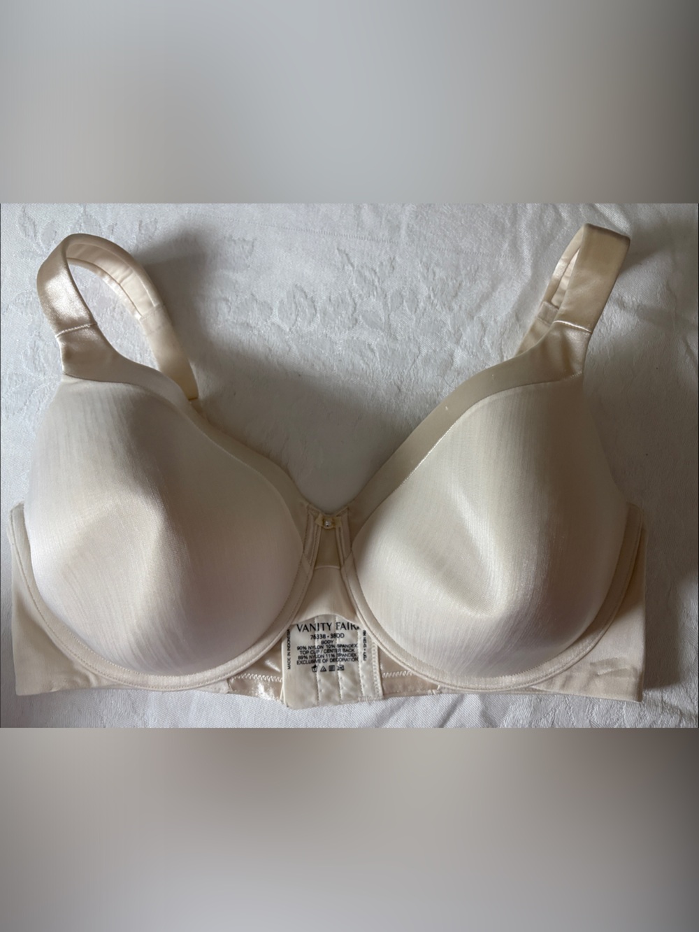 Vanity Fair Smooth Molded T-Shirt Bra — Ivory/Cream